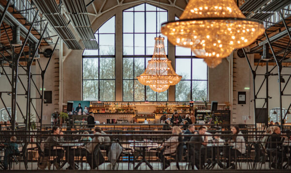 Historical tour at Āgenskalns market