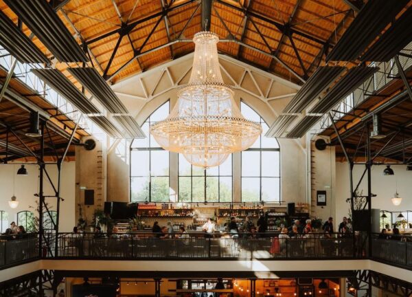 Historical tour at Āgenskalns market